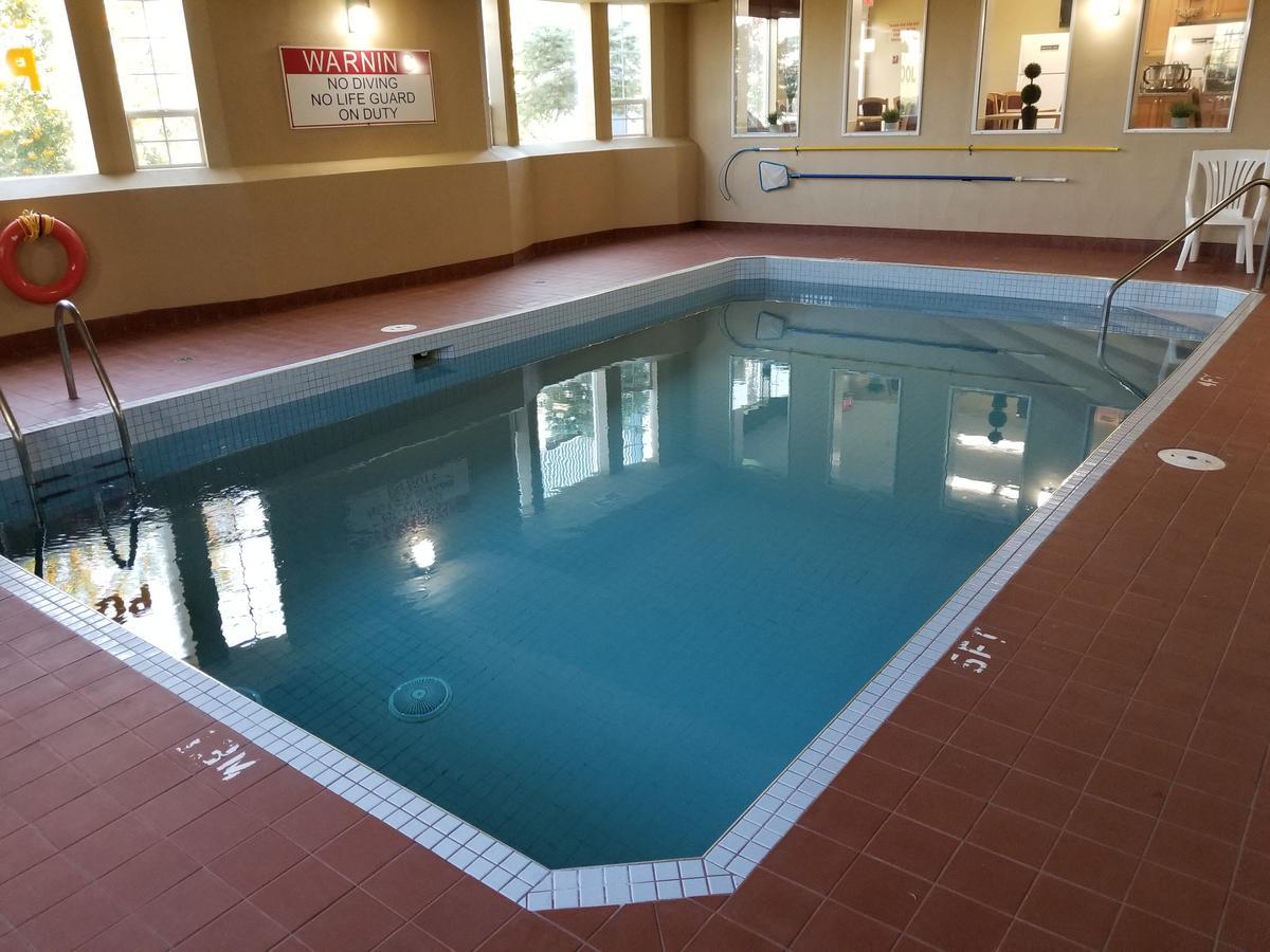 Western Budget Motel West Red Deer Buitenkant foto