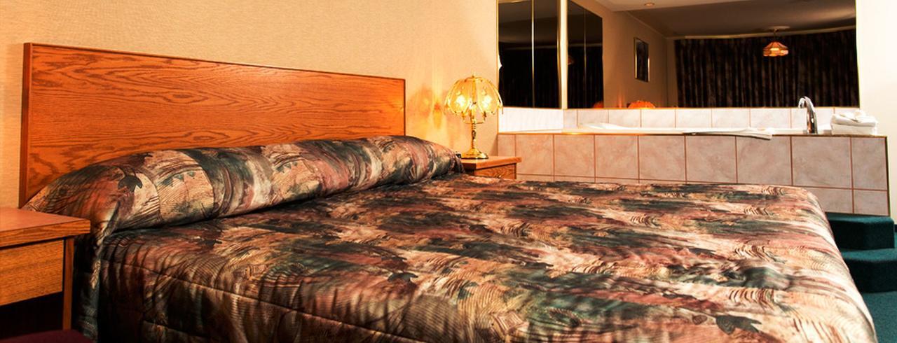 Western Budget Motel West Red Deer Buitenkant foto